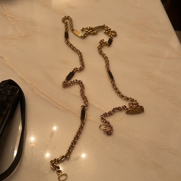 Bottega Venetta, Small black woman bag with a gold top and stones on it - Picture 7 of 7